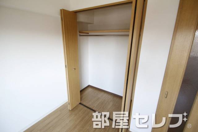 収納　クローゼット。