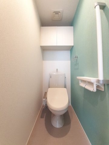 トイレ　清潔感のあるトイレです
