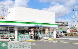 コンビニ　ファミリーマート豊里七丁目店（コンビニ）まで210m