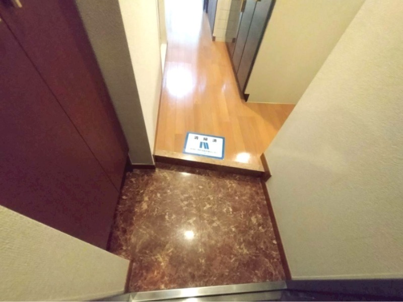 ステージファースト三軒茶屋アジールコートIIの玄関写真