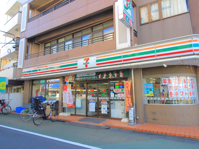 コンビニ　セブンイレブン（コンビニ）まで165m