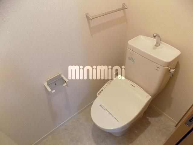 トイレ　※同タイプのお部屋の写真です