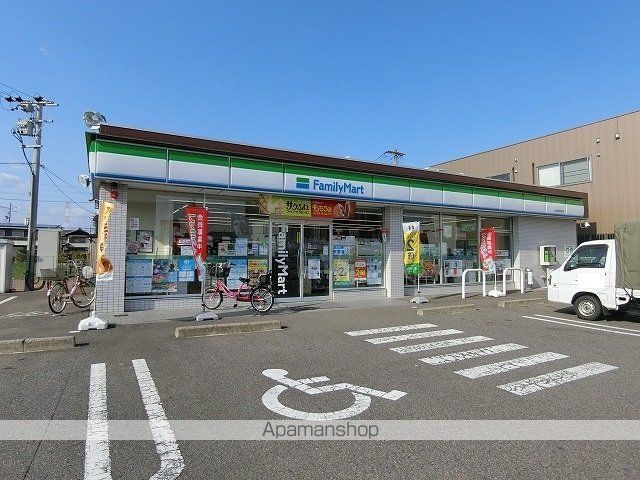 コンビニ　ファミリーマート　大垣笠木町店（コンビニ）まで731m