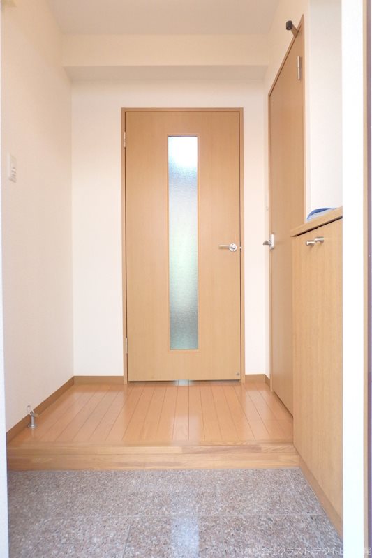 クラージュの玄関写真