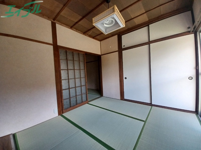 ファースト北浜田の居間写真