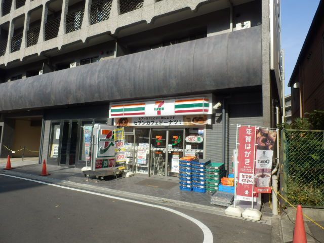コンビニ　セブンイレブン板橋成増2丁目店（コンビニ）まで146m