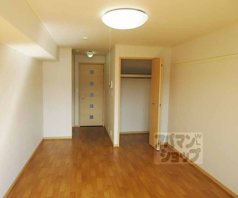 居室・リビング　きれいなお部屋です