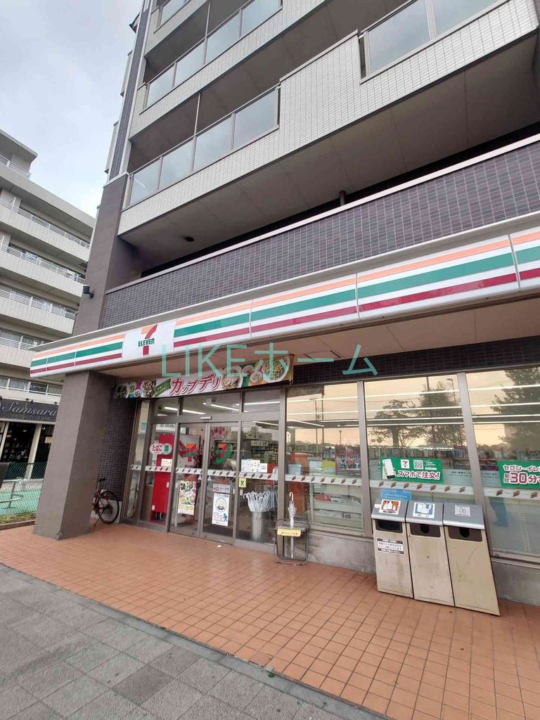 コンビニ　セブンイレブン飯山満駅前店（コンビニ）まで40m