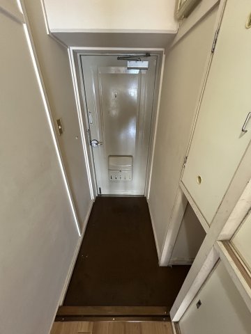サンコーポラス南港の玄関写真