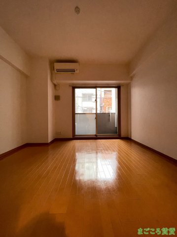 クレアート難波南イービスの居間写真