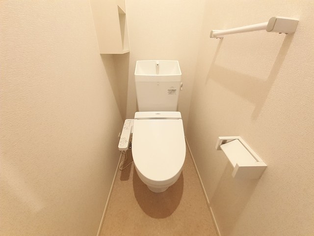 パークメゾン華VIのトイレ写真