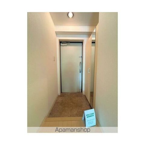 地下鉄東山線 本山駅 徒歩6分 3階建 築20年の玄関写真