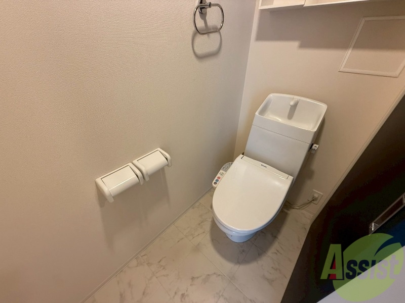 トイレ　トイレはウォシュレット付きです。シャワートイレは嬉しいですね