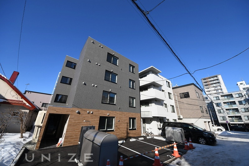 地下鉄東西線 南郷７丁目駅 徒歩5分 築2年