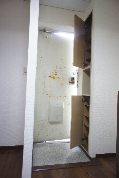 フジマンションの玄関写真