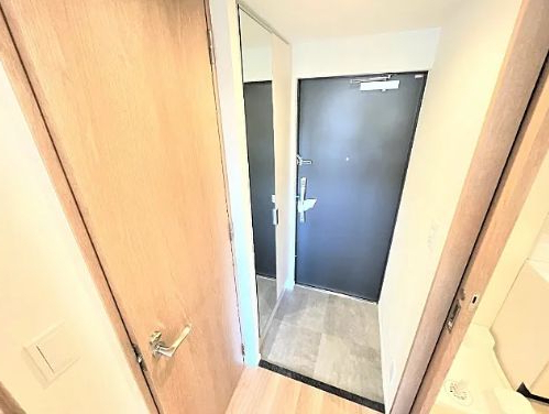 玄関　※同物件別部屋参考