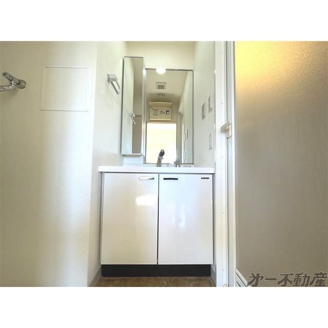 洗面設備　洗面化粧台