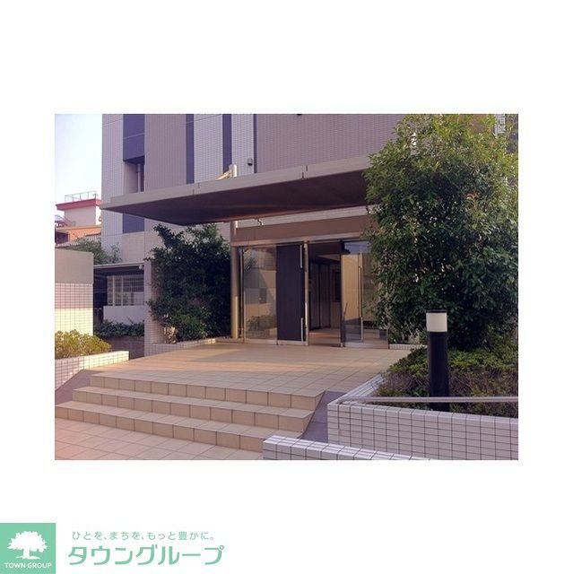 コンフォリア谷塚の外観写真