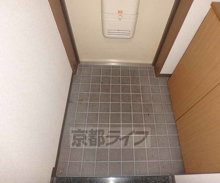 京阪宇治線 三室戸駅 徒歩5分 7階建 築30年の玄関写真
