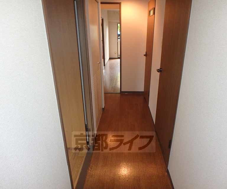 京阪宇治線 三室戸駅 徒歩5分 7階建 築30年の内装写真