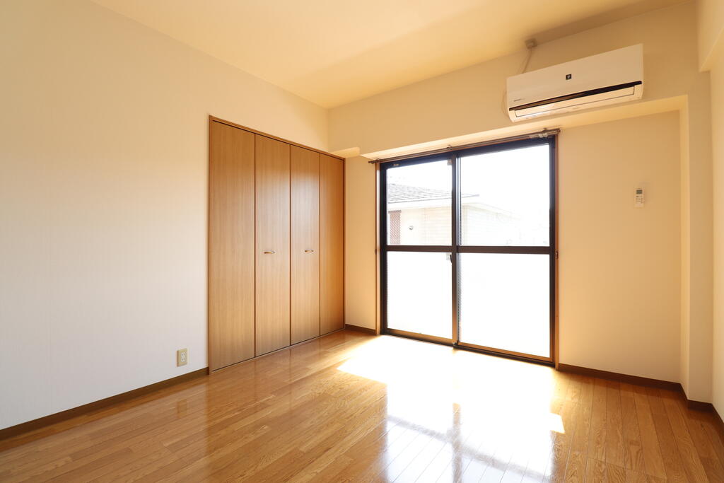 その他部屋・スペース　7.1帖の洋室です♪
