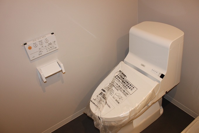 地下鉄千日前線 南巽駅 徒歩7分 2階建 築10年のトイレ写真