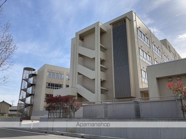 小学校　新通つばさ小学校（小学校）まで381m