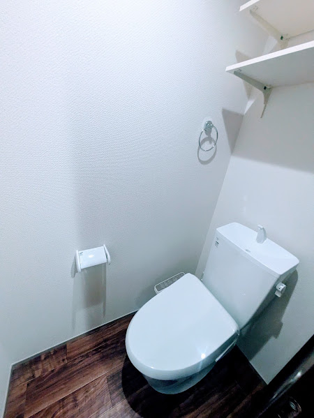 相鉄本線 西横浜駅 徒歩8分 3階建 築1年のトイレ写真
