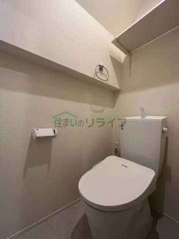 都営大江戸線 中井駅 徒歩7分 4階建 築3年のトイレ写真