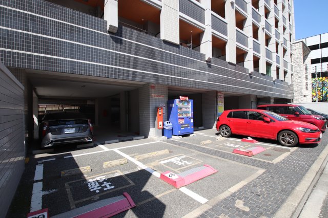 駐車場　駐車スペースもあります