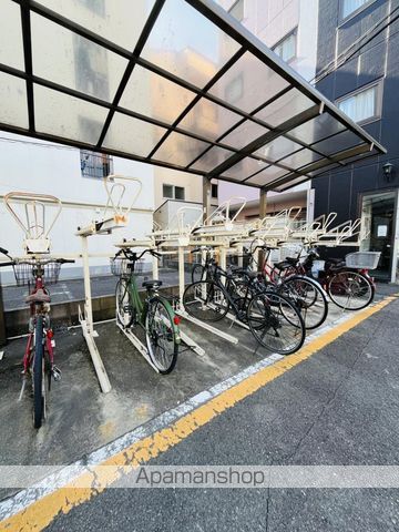 EST長居西の外観写真