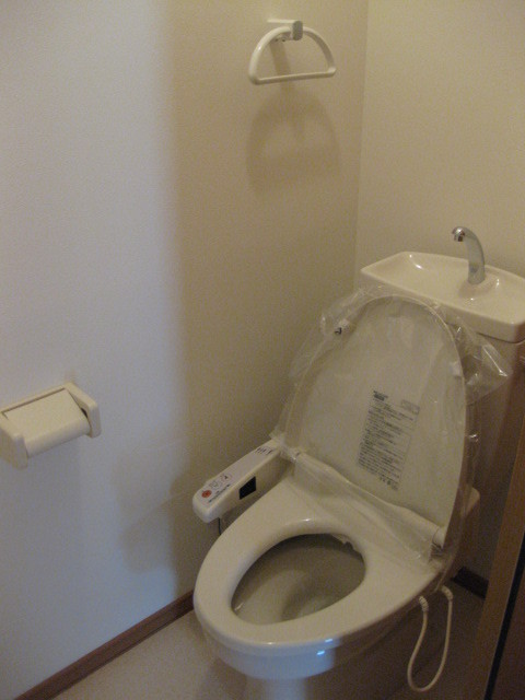 ヴィバルディDE棟のトイレ写真
