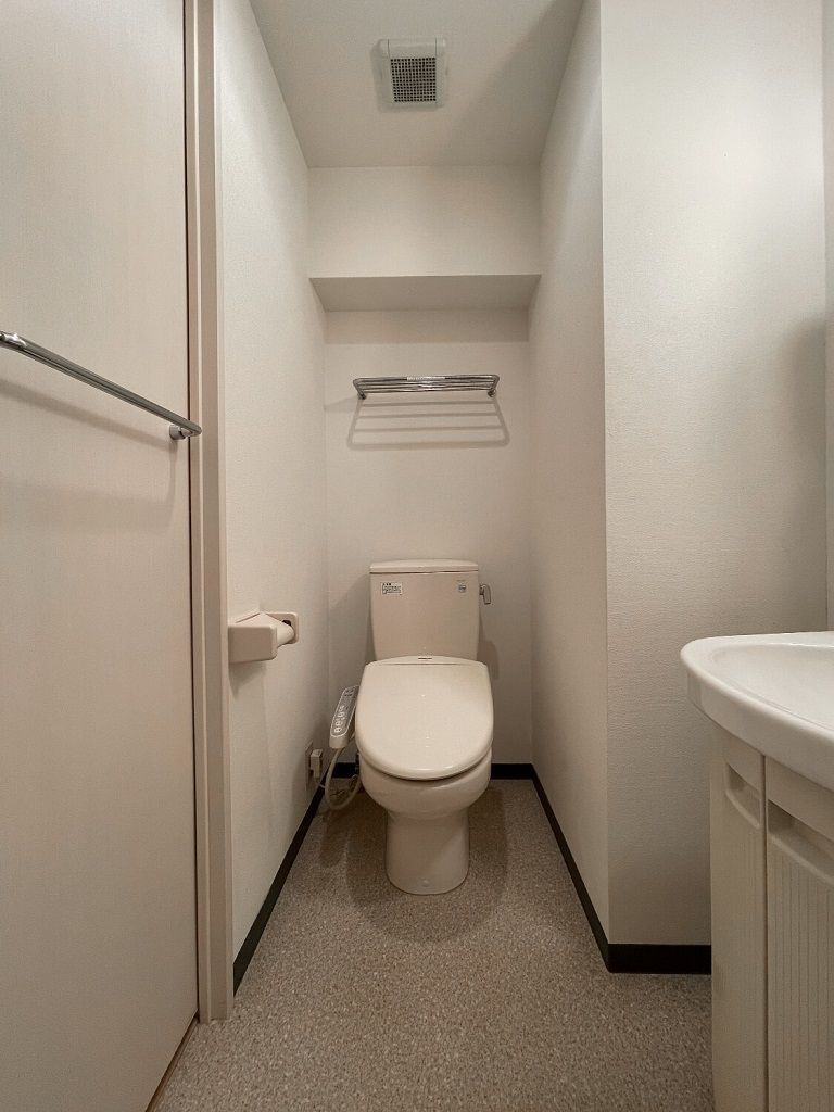 ドゥーエ新百合ヶ丘のトイレ写真