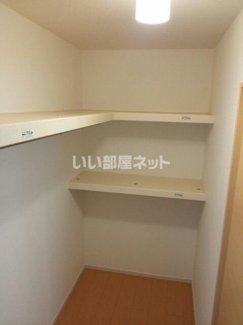 ラハナIIの内装写真