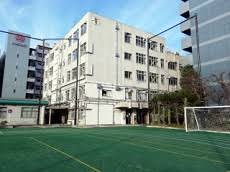 中学校　文京区立本郷台中学校（中学校）まで306m