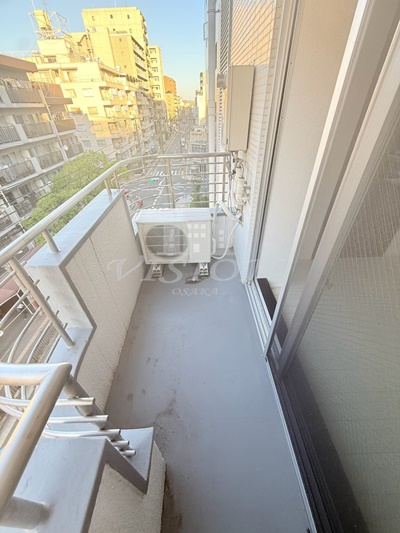 地下鉄御堂筋線 江坂駅 徒歩5分 6階建 築42年の内装写真
