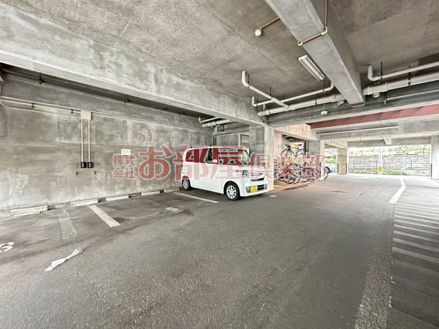 駐車場　※別号室のお写真です