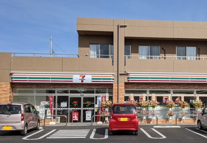 コンビニ　セブンイレブン 相模原上鶴間本町８丁目店（コンビニ）まで155m