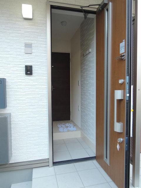 TーTERRACEの玄関写真