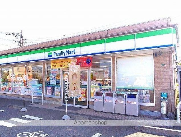コンビニ　ファミリーマート（コンビニ）まで190m