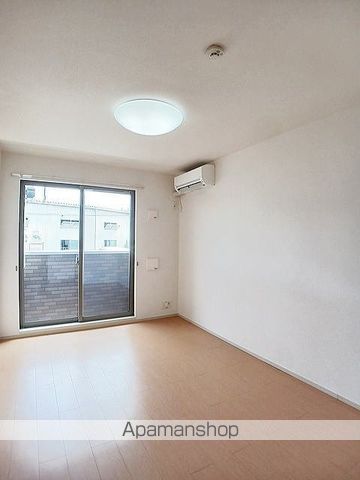 グラシアスの居間写真