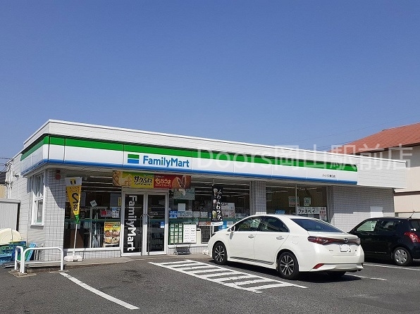 コンビニ　ファミリーマートバイパス青江店（コンビニ）まで500m