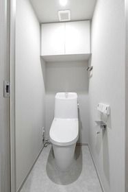 グランパーク千駄ヶ谷レジデンスのトイレ写真