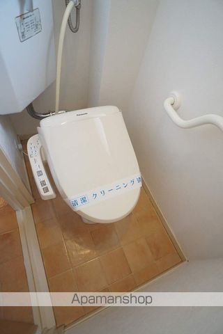アールベロのトイレ写真