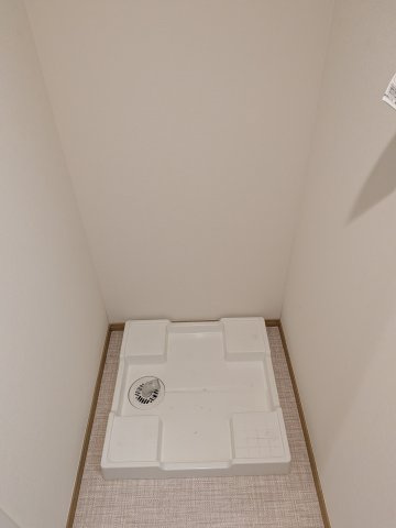 その他　室内洗濯機置場です