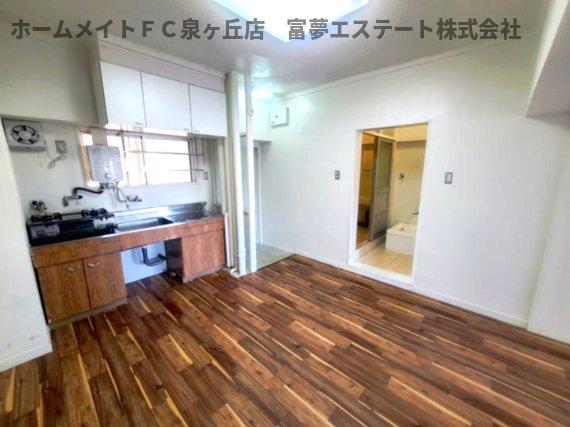 ビレッジハウス泉北栂タワー1号棟の居間写真