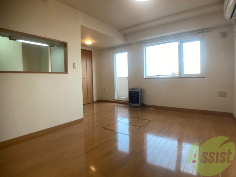 居室・リビング　広くてキレイなお部屋が広がっていて、充実した生活が送れそう。