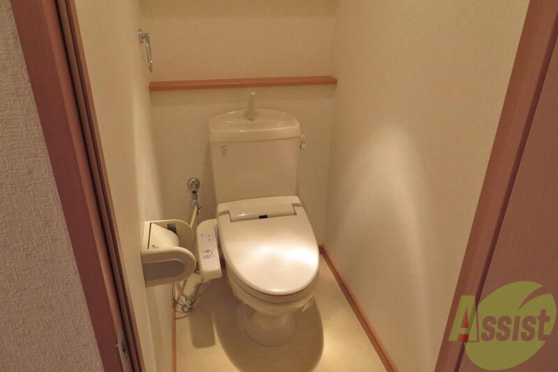 トイレ　トイレにはもちろんウォシュレットも設置されています。