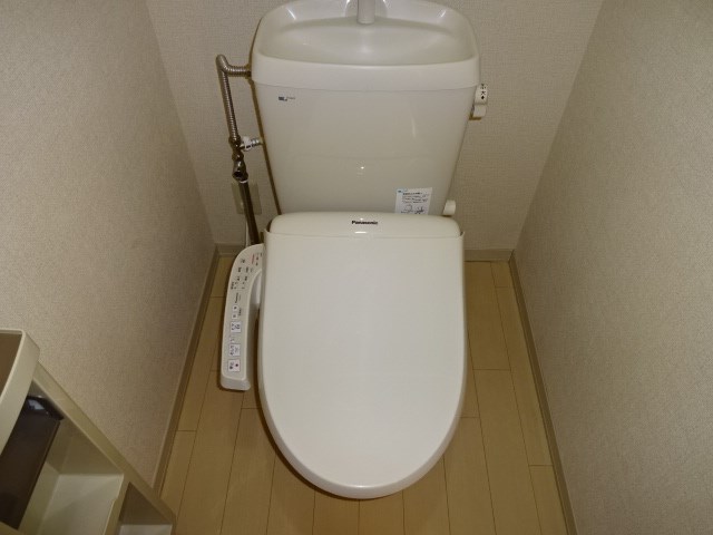 フォーレスセガミCのトイレ写真