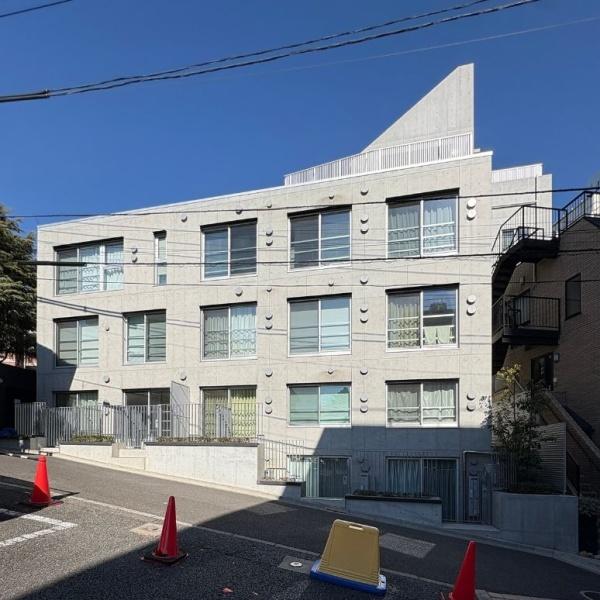 建物外観　ASTILE代々木公園の外観